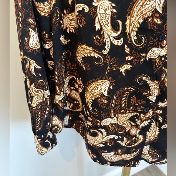 ❤️ Cleo Black and Brown Paisley Blouse Medium NWOT - Picture 6 of 6